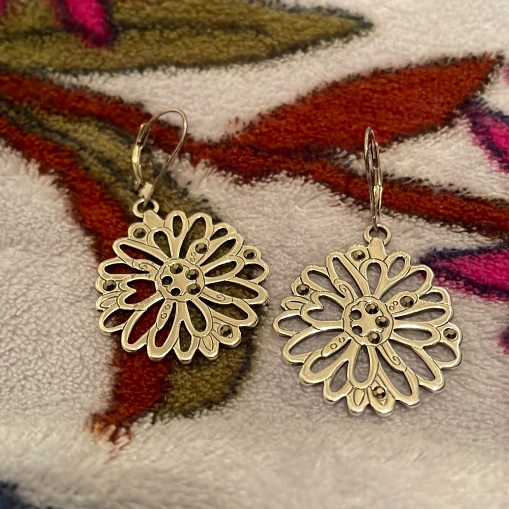 Brighton flower earrings